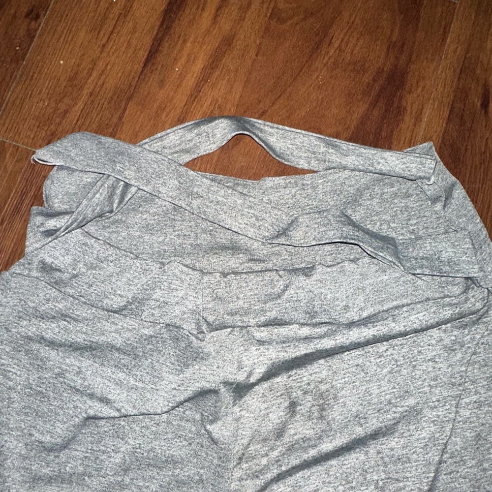 gray leggings with criss cross